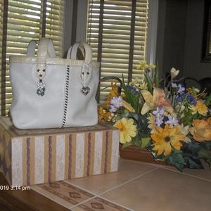 Brighton Edie Beach/Chic Handbag